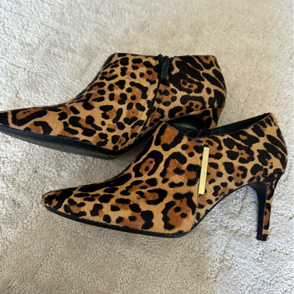Calvin Klein shoe booties size 7.5